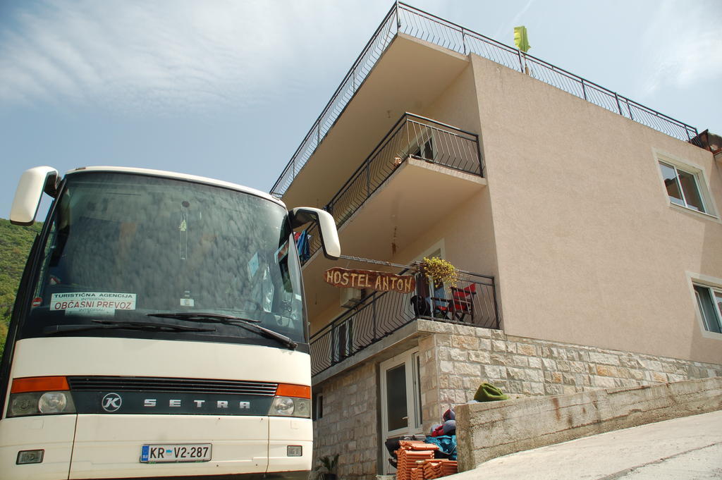 Anton Hostel Tivat