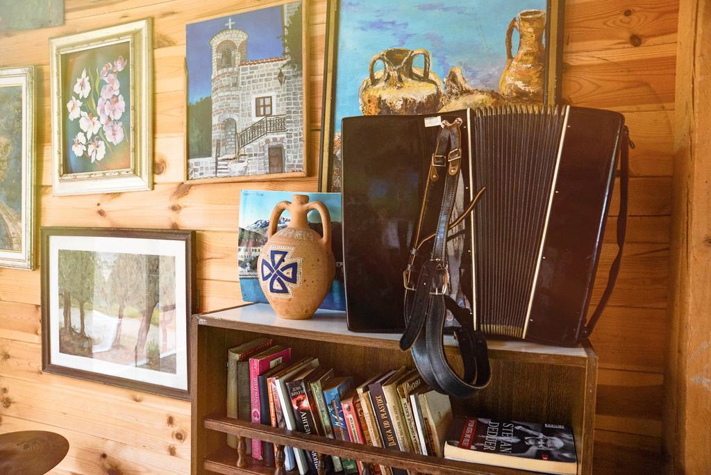 Anton Hostel Tivat